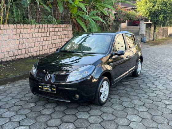 RENAULT SANDERO 1.6 PRIVILÈGE 8V FLEX 4P MANUAL RENAULT SANDERO 1.6 PRIVILÈGE 8V FLEX 4P MANUAL